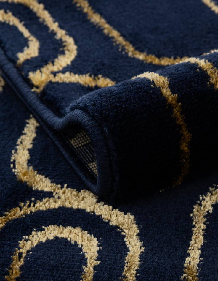 Detail image of  2' x 6' Vogue Geo Runner Rug