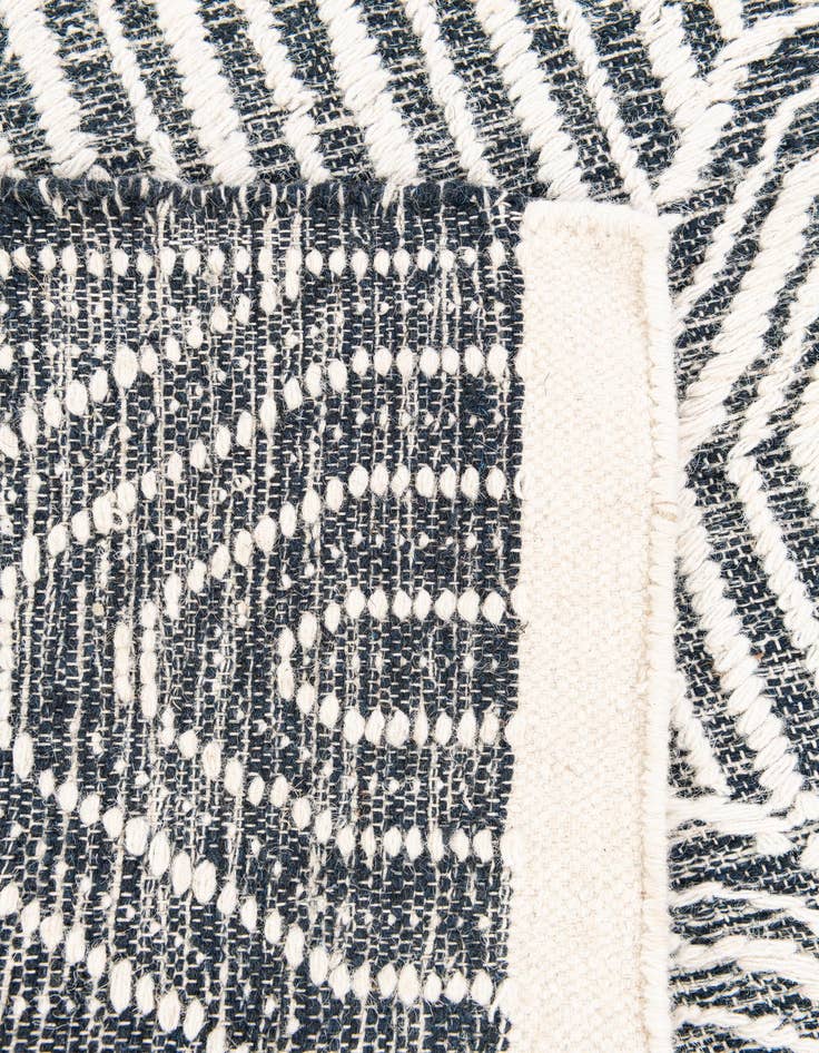 Detail image of  4' 1 x 6' 2  Hand Woven  Rug