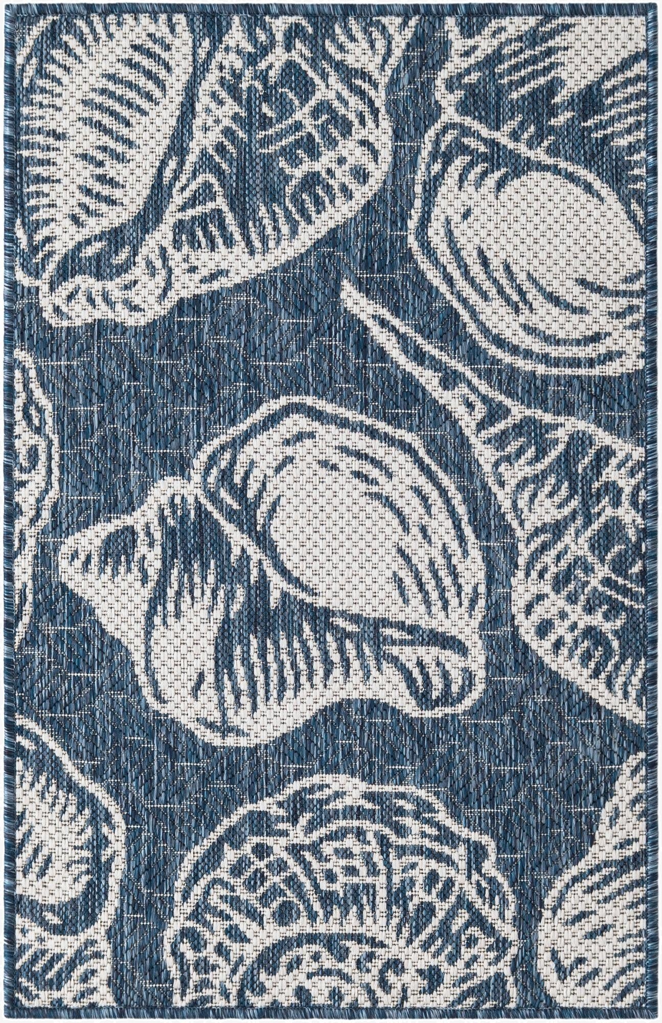  2' x 3'  Washable Coastal Indoor / Outdoor Rug