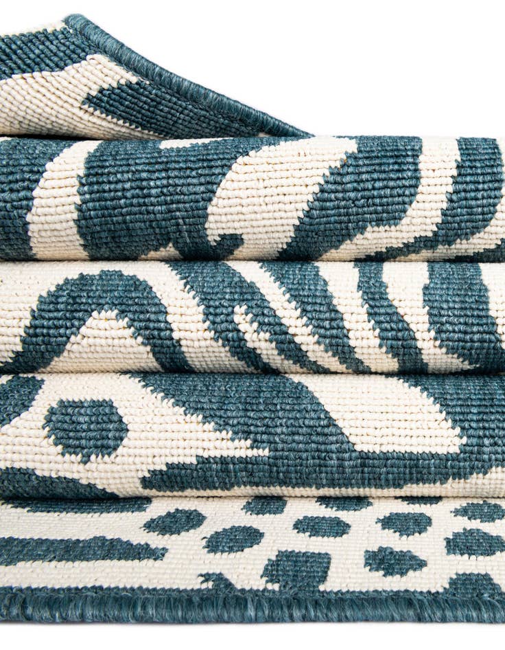 Detail image of  7' 10 x 10'  Washable Safari Indoor / Outdoor Rug