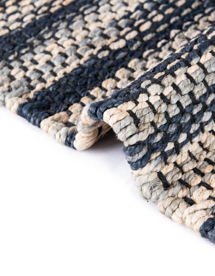 Detail image of  7' 10 x 7' 10  Hand Woven Chunky Jute Square Rug