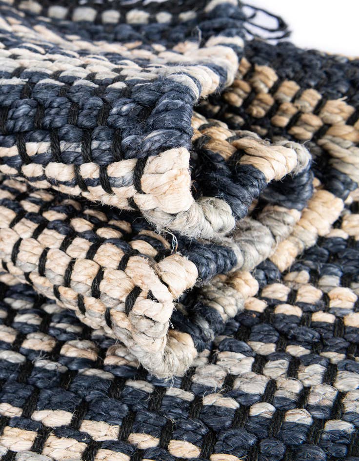 Detail image of  7' 10 x 7' 10  Hand Woven Chunky Jute Square Rug