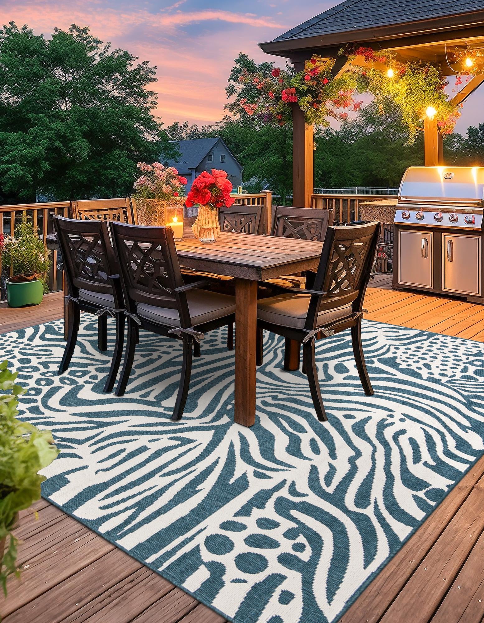 Navy Blue and Ivory 7' 10 x 7' 10 Safari Indoor / Outdoor Square Rug ...