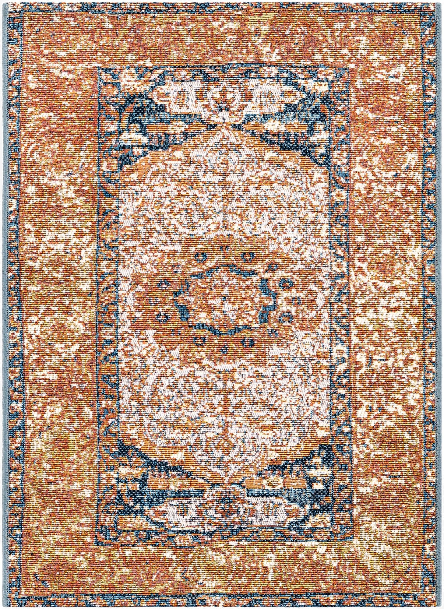  2' x 3'  Washable Traditional Indoor / Outdoor Rug