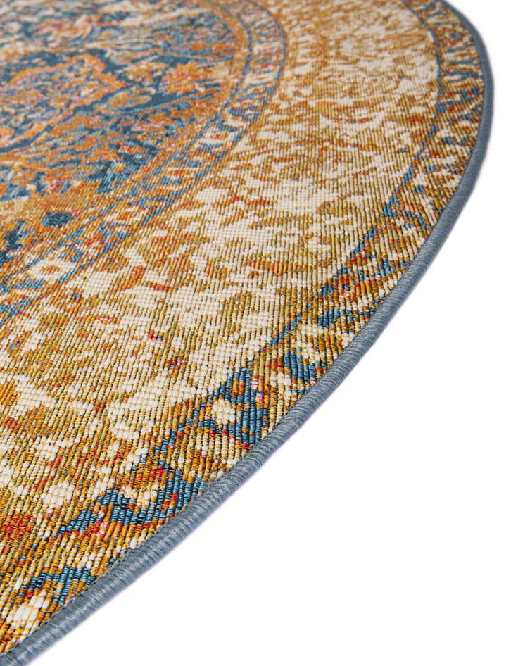 Detail image of  6' x 6'  Washable Traditional Indoor / Outdoor Round Rug