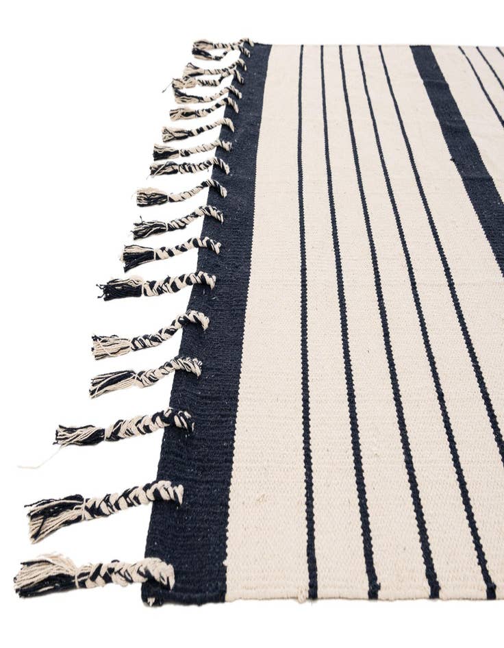 Detail image of  5' x 8'  Hand Woven Chindi Cotton Rug