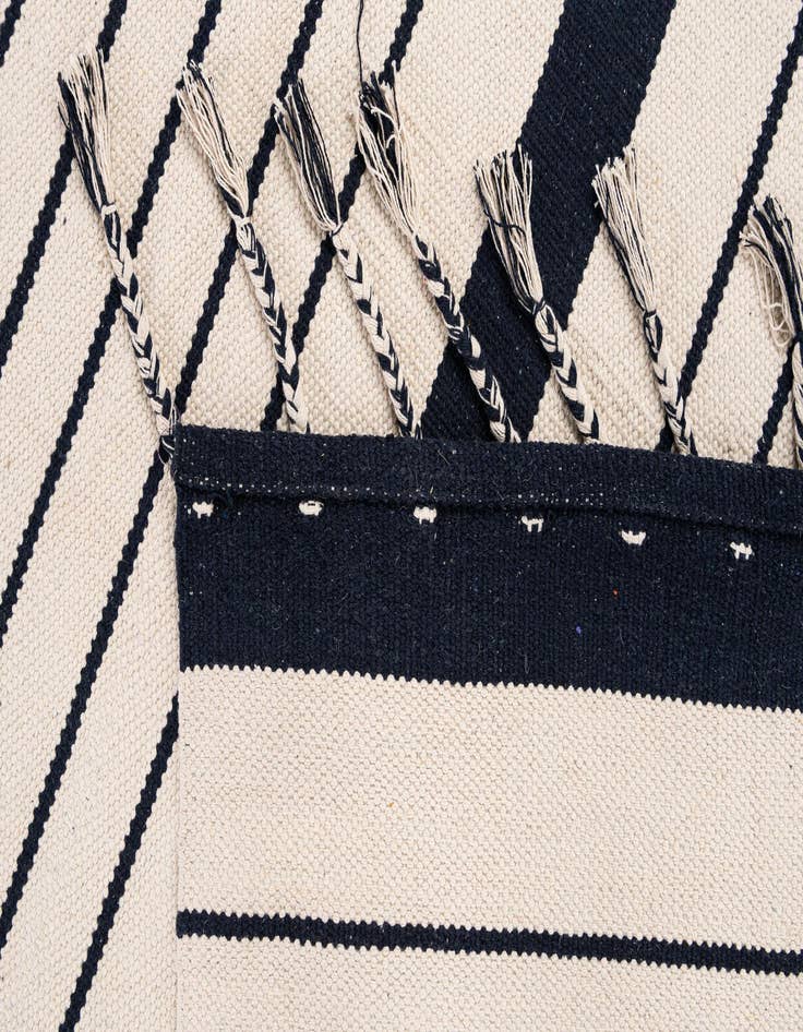 Detail image of  5' x 8'  Hand Woven Chindi Cotton Rug