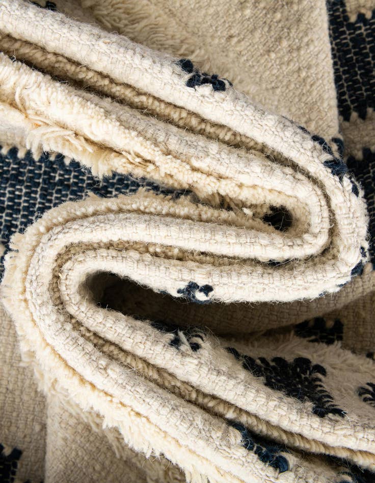 Detail image of  2' 2 x 6' 1  Hand Woven Arizona Wool Runner Rug