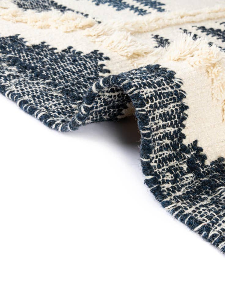 Detail image of  2' 2 x 6' 1  Hand Woven Arizona Wool Runner Rug