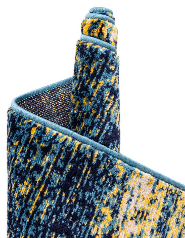 Detail image of  2' 7 x 8' Laguna Runner Rug