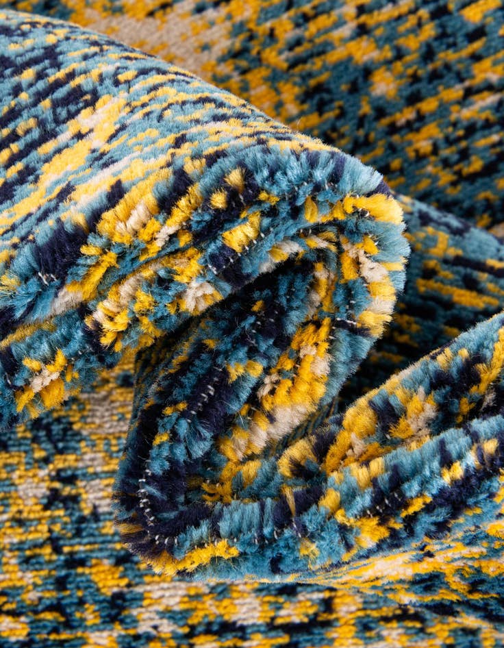 Detail image of  7' 10 x 7' 10 Laguna Square Rug