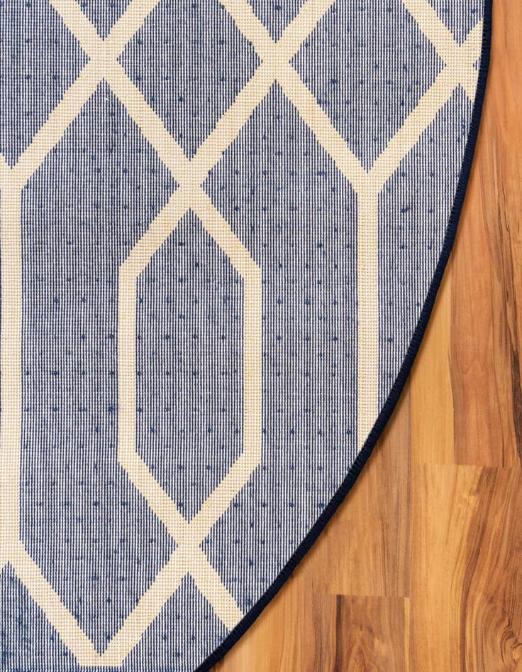 Detail image of  5' 3 x 8'  Marilyn Monroe&trade; Glam Trellis Oval Rug