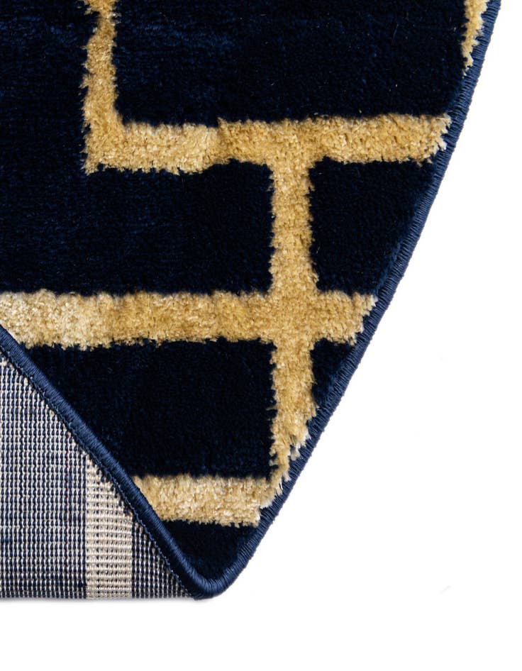 Detail image of  7' 10 x 10'  Marilyn Monroe™ Glam Deco Oval Rug