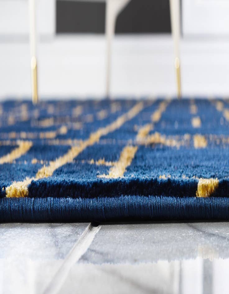 Detail image of  4' x 6'  Marilyn Monroe&trade; Glam Deco Rug