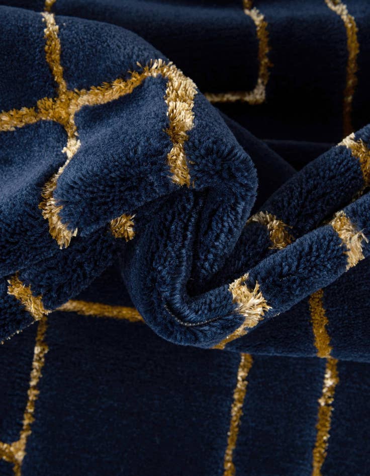 Detail image of  4' x 6'  Marilyn Monroe&trade; Glam Deco Rug