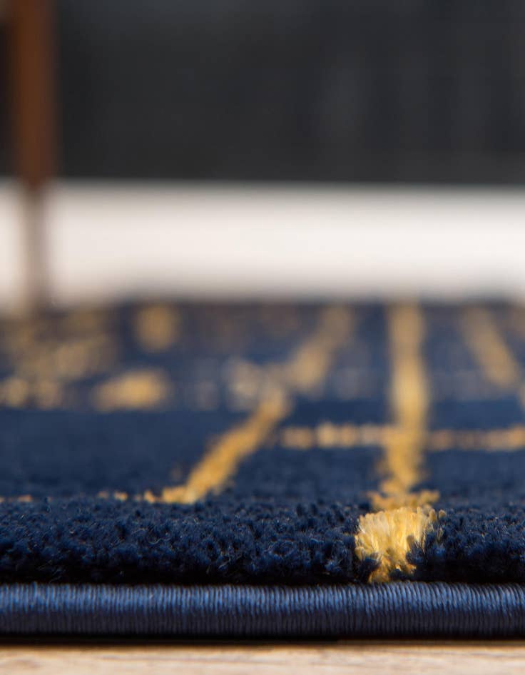 Detail image of  7' 10 x 7' 10  Marilyn Monroe&trade; Glam Deco Round Rug