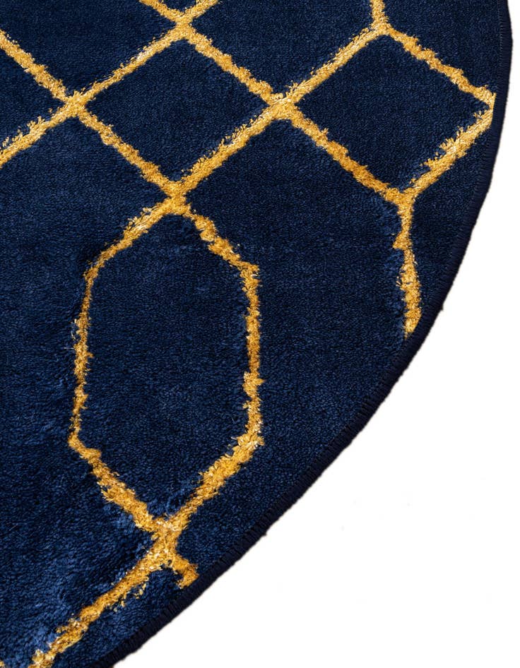 Detail image of  3' x 3'  Marilyn Monroe™ Glam Trellis Round Rug