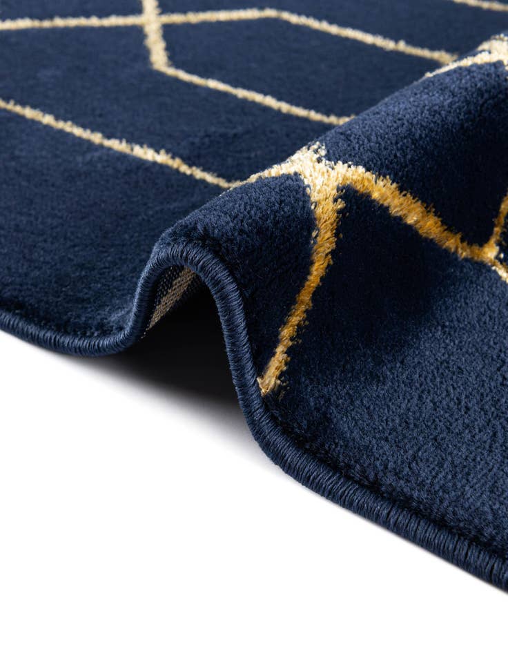 Detail image of  7' 10 x 7' 10  Marilyn Monroe™ Glam Trellis Square Rug