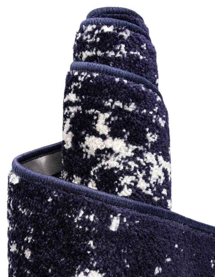 Detail image of  5' 3 x 5' 3 Arlington Octagon Rug