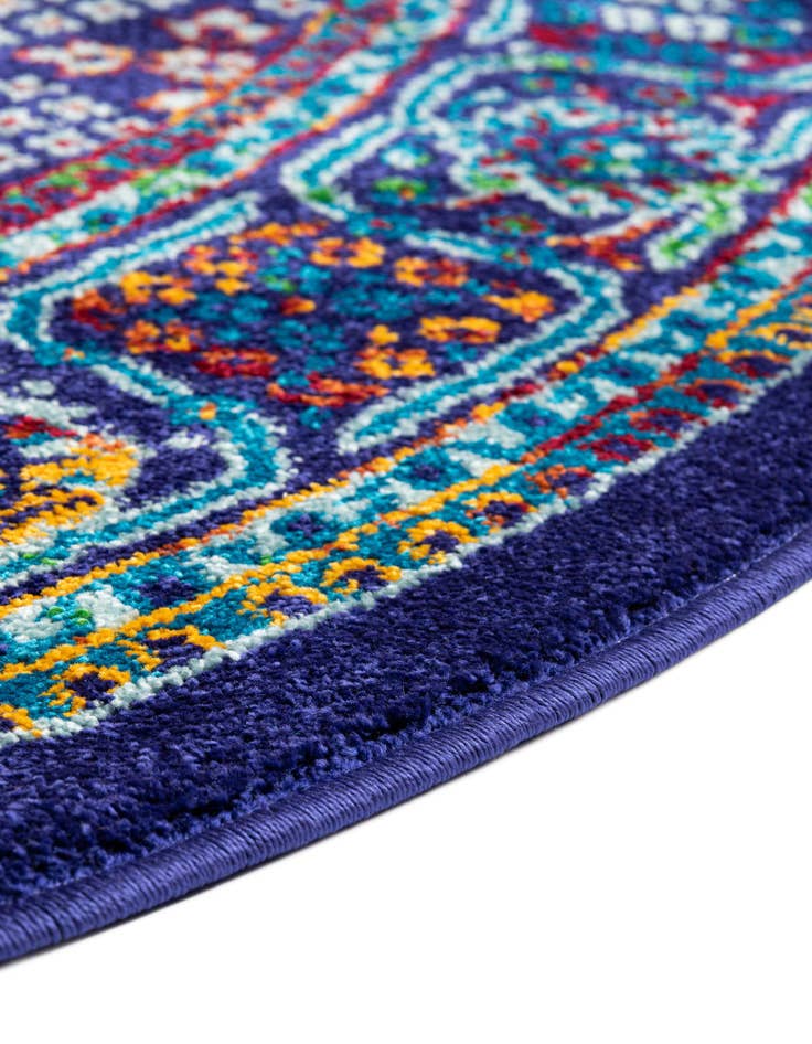 Detail image of  5' 3 x 8' Calypso Oval Rug