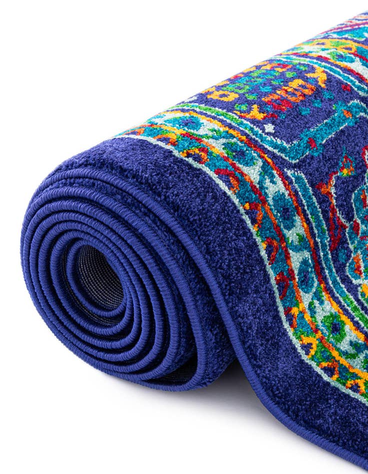 Detail image of  5' 3 x 8' Calypso Oval Rug