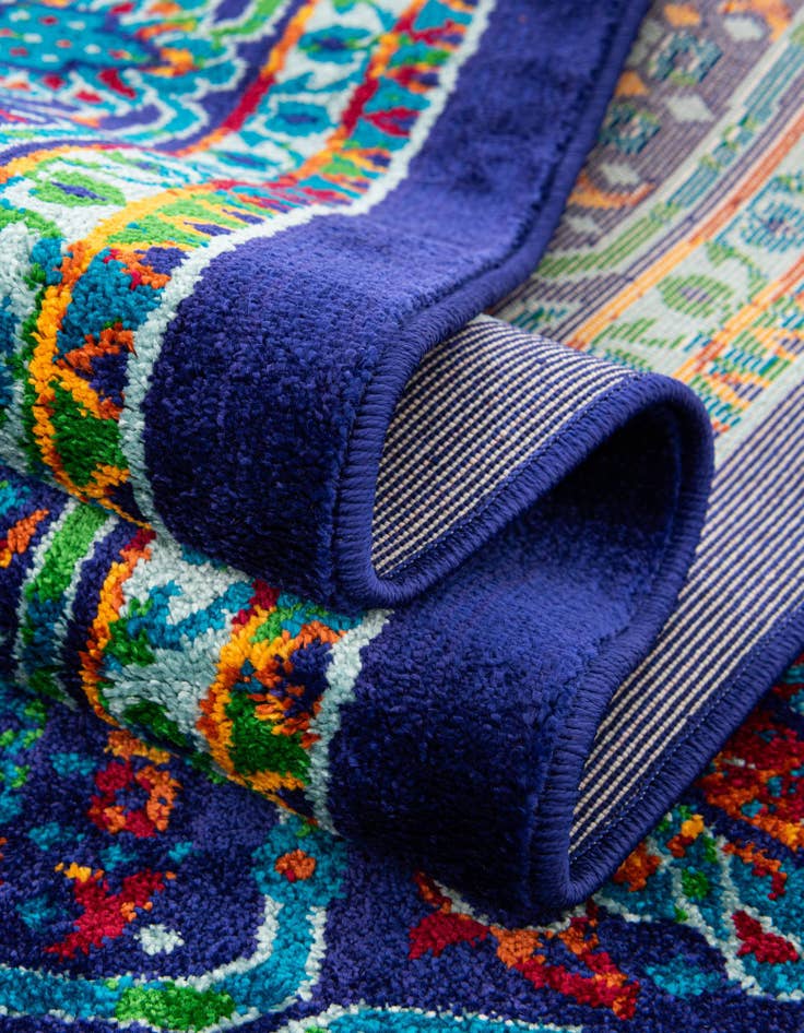 Detail image of  5' 3 x 8' Calypso Oval Rug