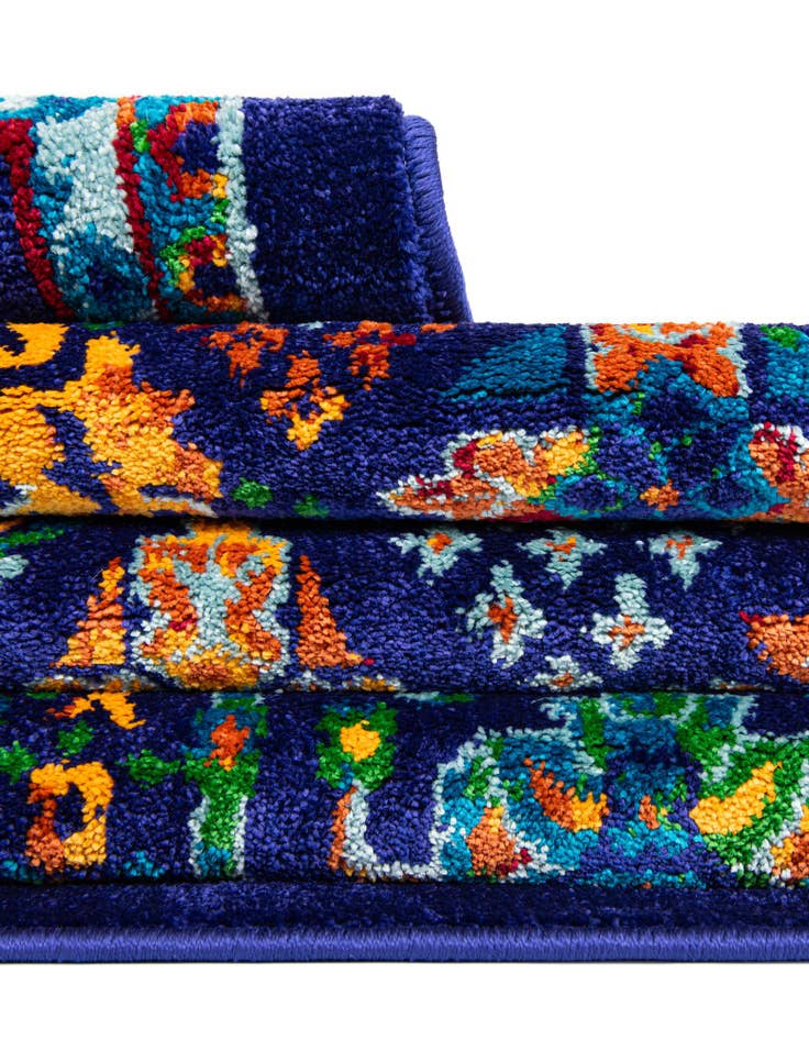 Detail image of  5' 3 x 8' Calypso Oval Rug