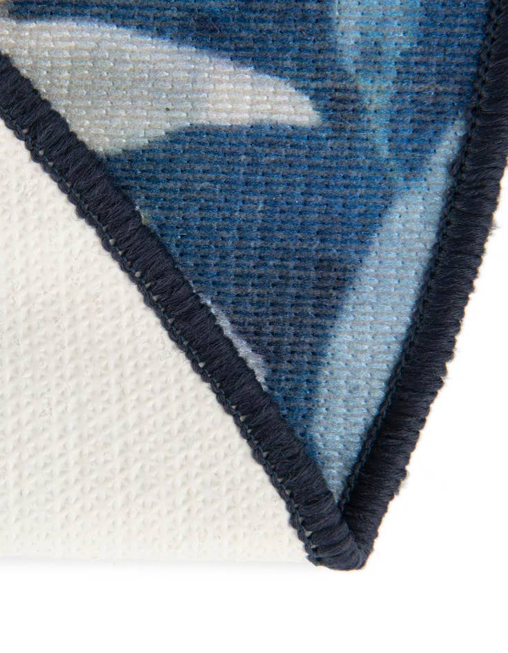 Detail image of  2' x 3' 1  Washable Jill Zarin Caribbean Indoor / Outdoor Oval Rug