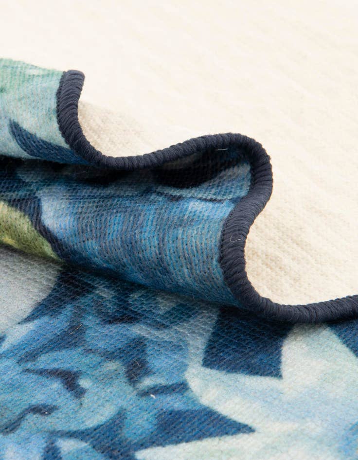 Detail image of  2' x 3' 1  Washable Jill Zarin Caribbean Indoor / Outdoor Oval Rug