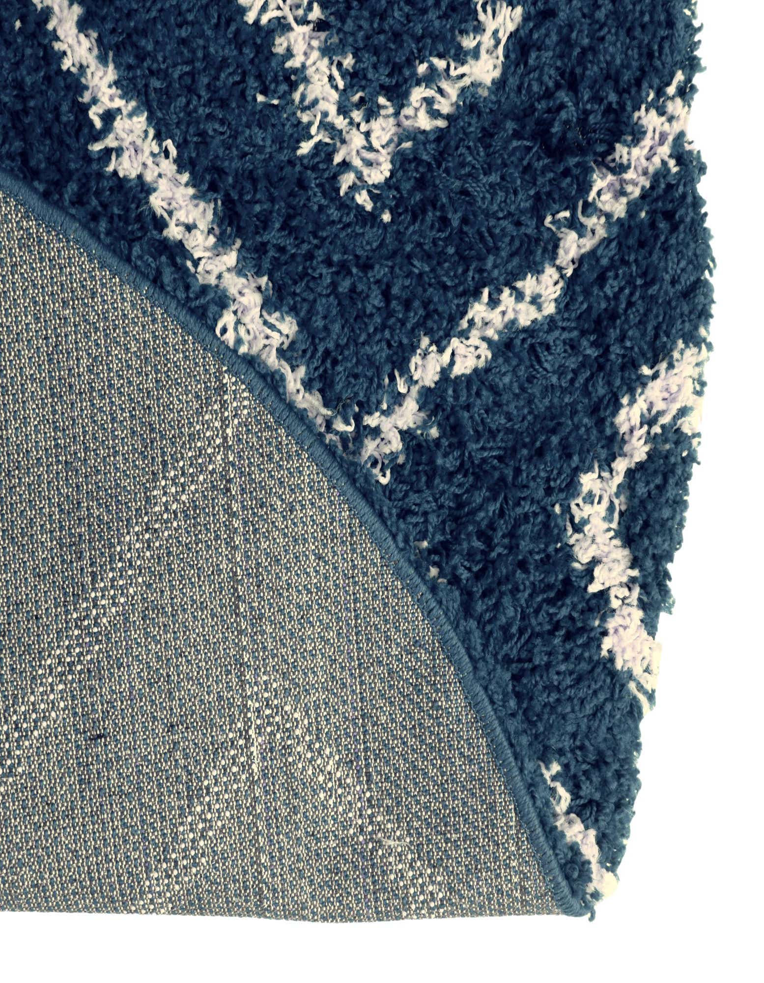 Primary image  4' x 6' Lattice Shag Oval Rug