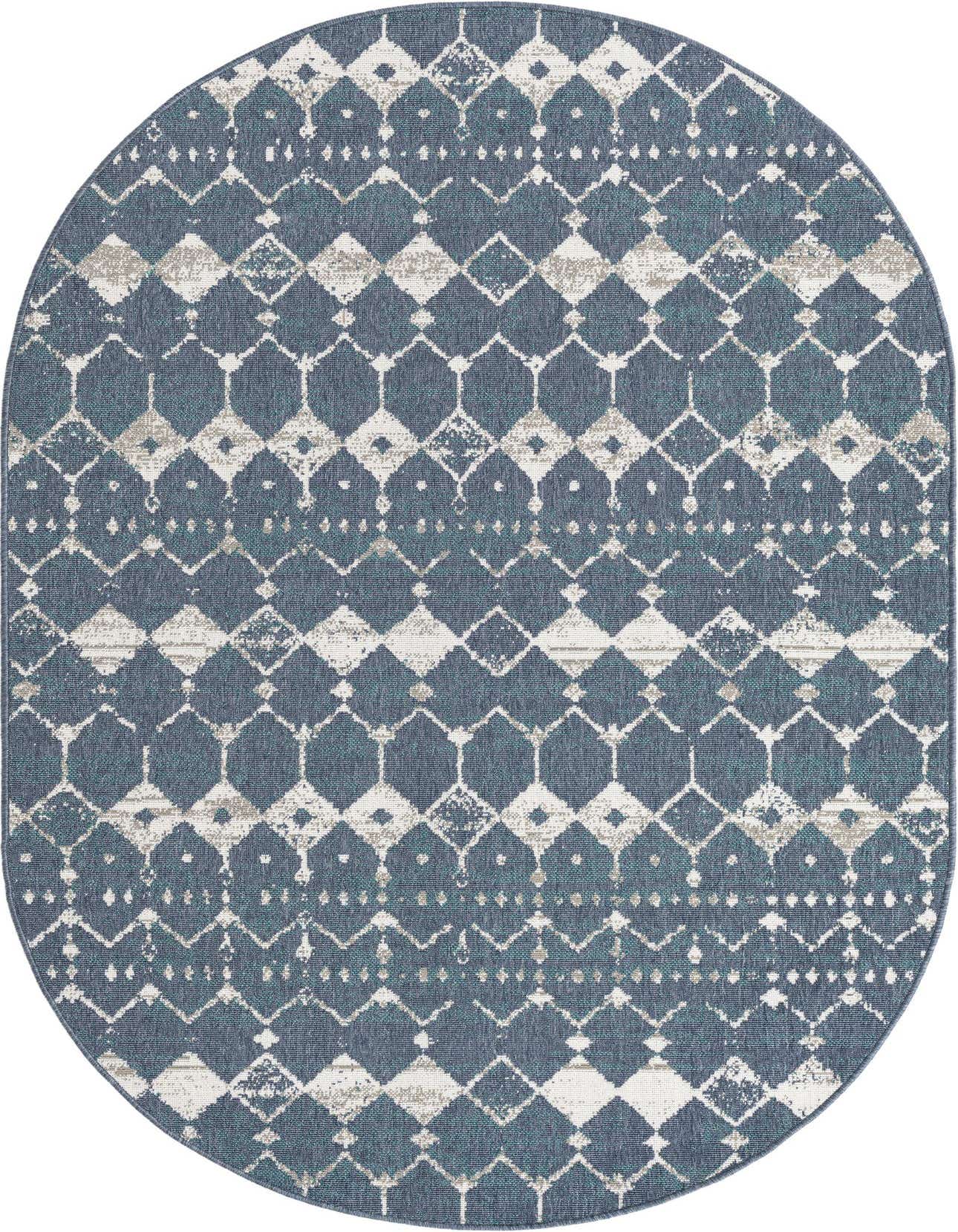 An oval 5'3" x 8'0" blue and white transitional outdoor rug with an abstract lattice pattern.