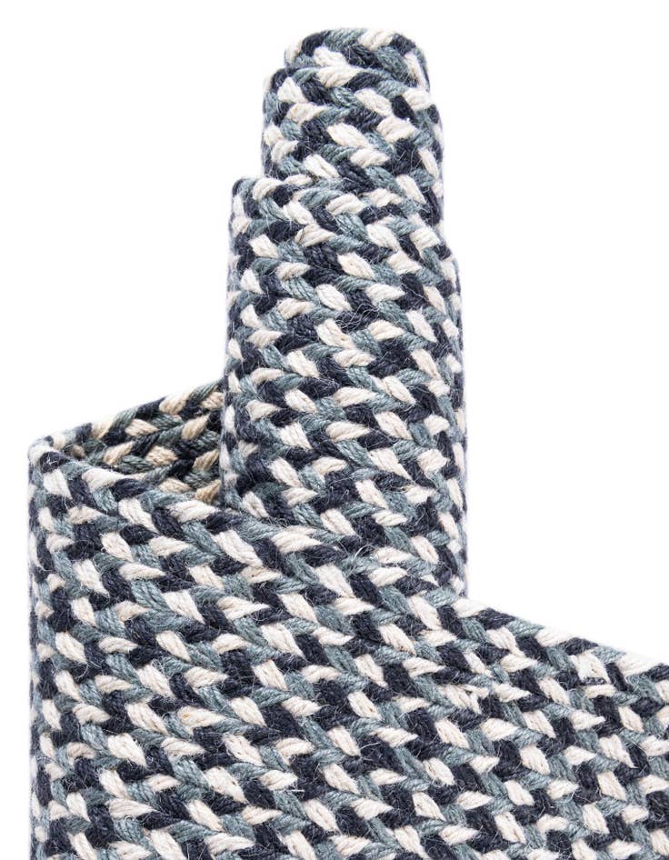 Detail image of  2' x 3' 1  Hand Tweed Braided Jute Oval Rug