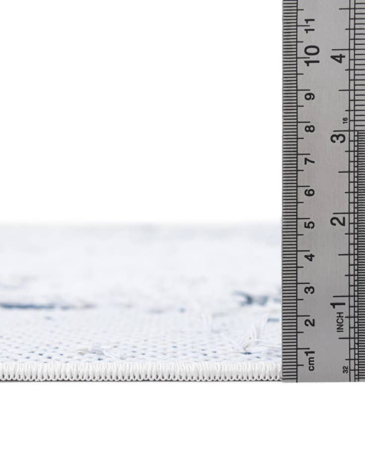 Detail image of  4' 5 x 6' Abbey Rug