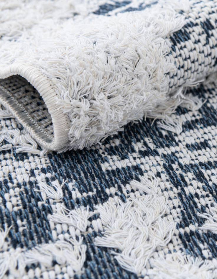 Detail image of  4' 5 x 6' Abbey Rug