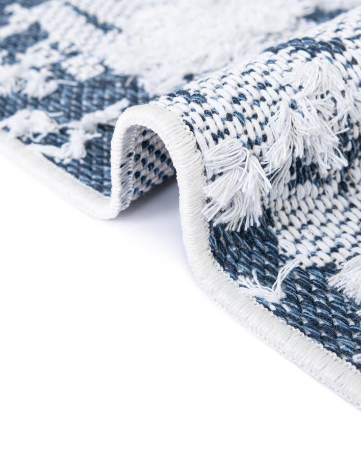 Detail image of  4' 5 x 6' Abbey Rug