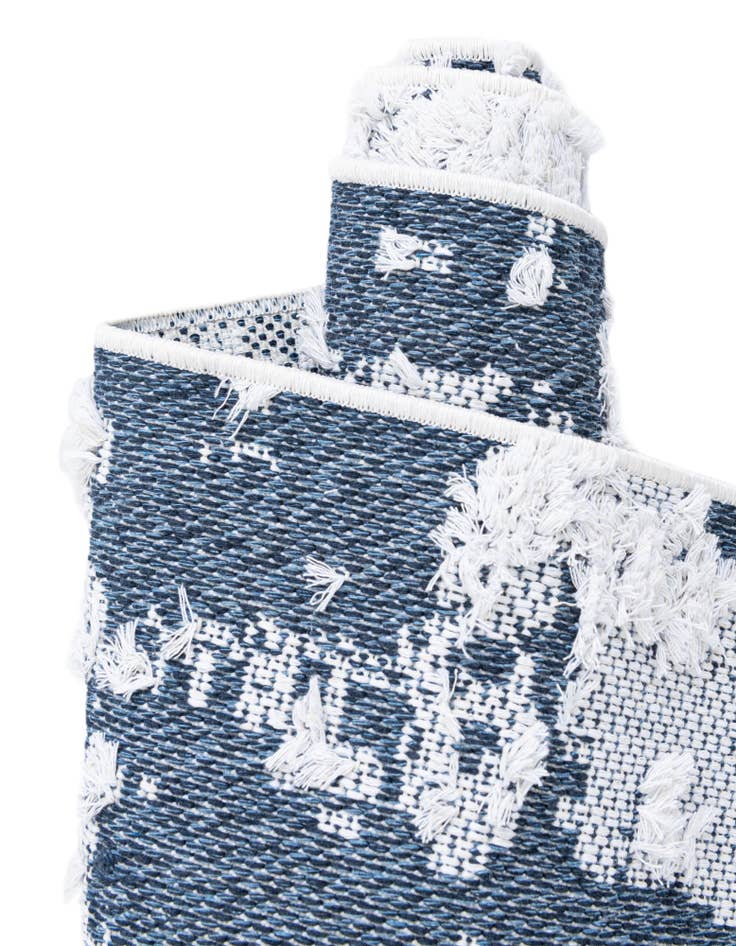 Detail image of  4' 5 x 6' Abbey Rug