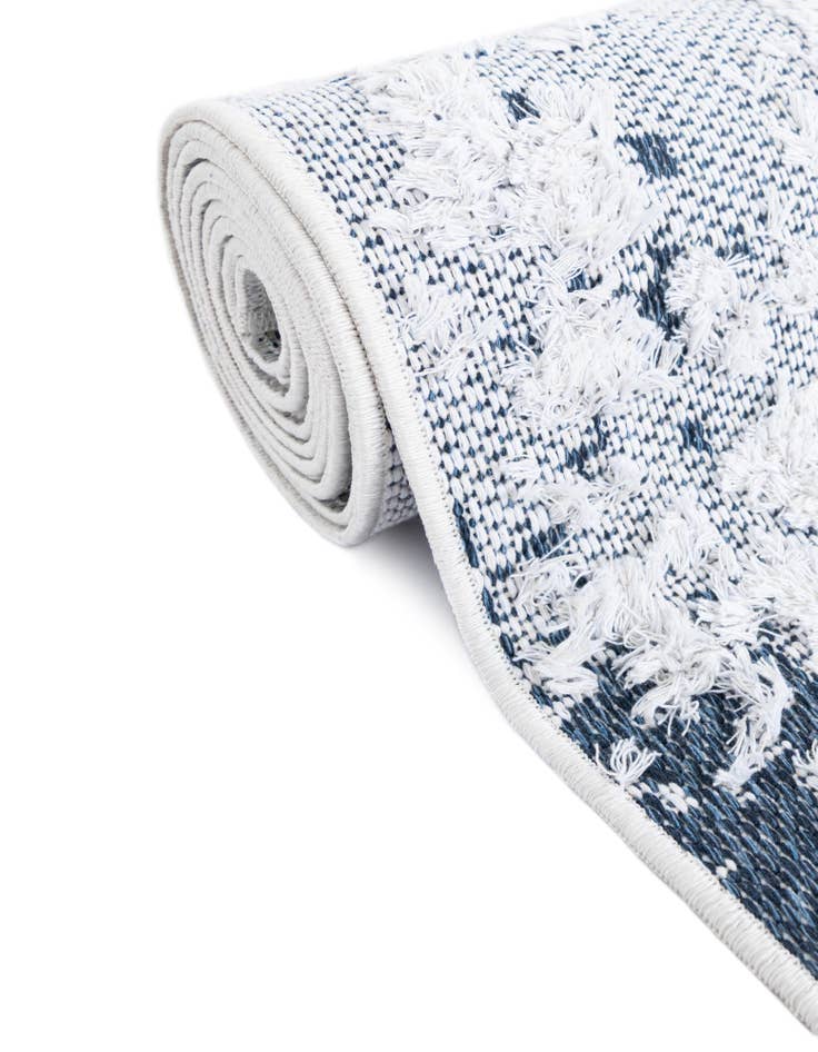 Detail image of  4' 5 x 6' Abbey Rug