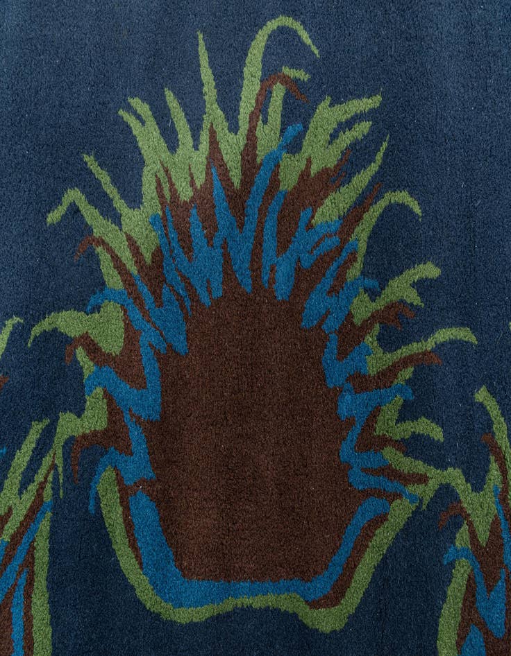 Detail image of  7' 5 x 7' 6 Agra Rug