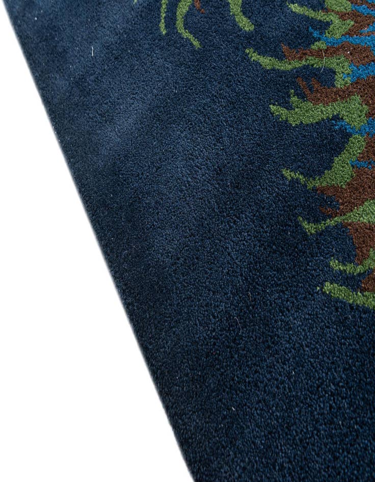 Detail image of  7' 5 x 7' 6 Agra Rug