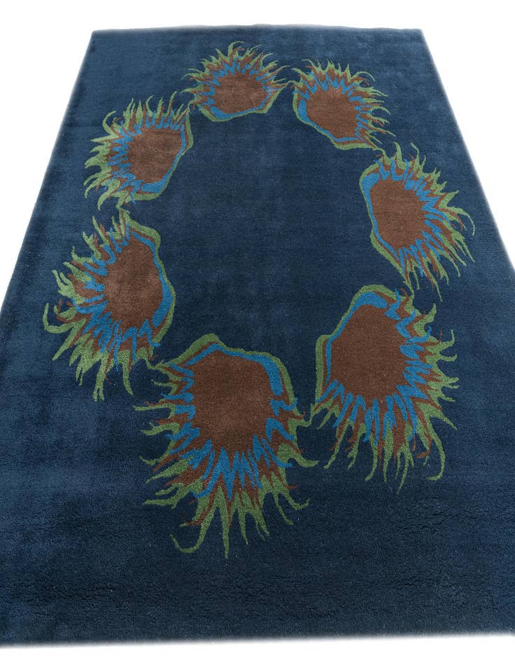 Detail image of  7' 5 x 7' 7 Agra Rug