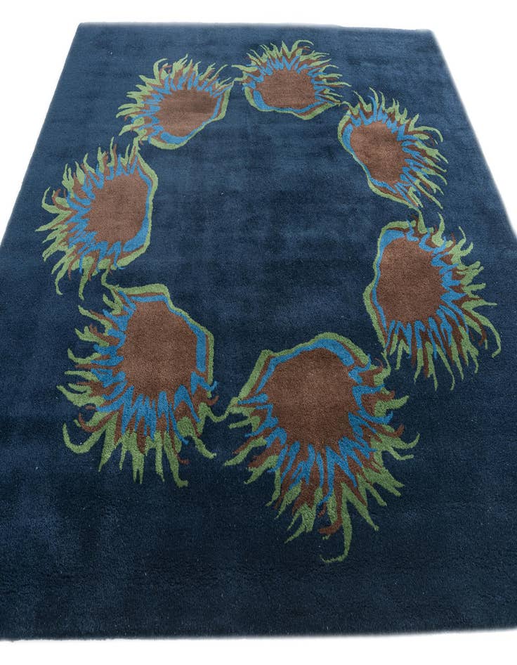 Detail image of  7' 5 x 7' 8 Agra Rug