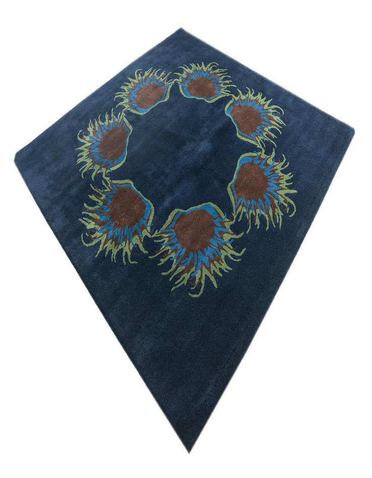 Detail image of  7' 5 x 7' 6 Agra Rug