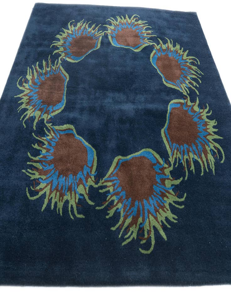 Detail image of  7' 5 x 7' 6 Agra Rug