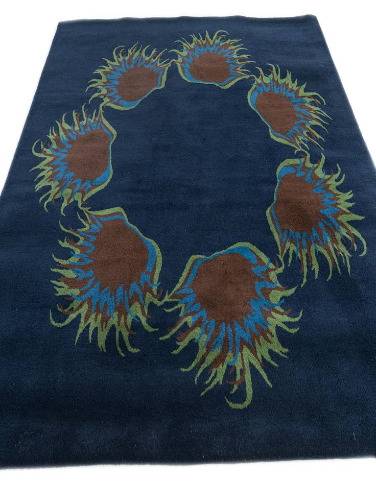 Detail image of  7' 5 x 7' 6 Agra Rug