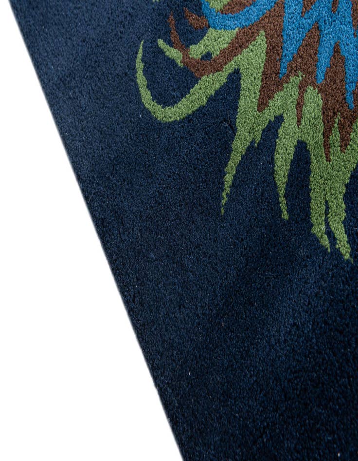 Detail image of  7' 5 x 7' 6 Agra Rug