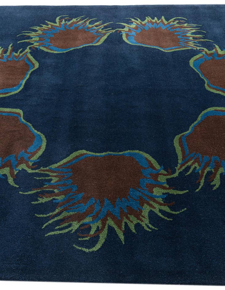Detail image of  7' 5 x 7' 6 Agra Rug