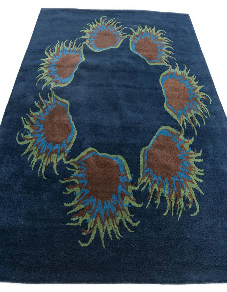 Detail image of  7' 5 x 7' 6 Agra Rug