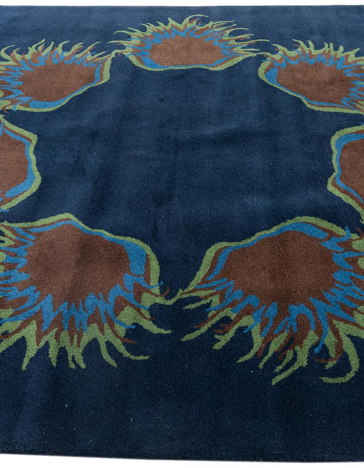 Detail image of  7' 5 x 7' 6 Agra Rug