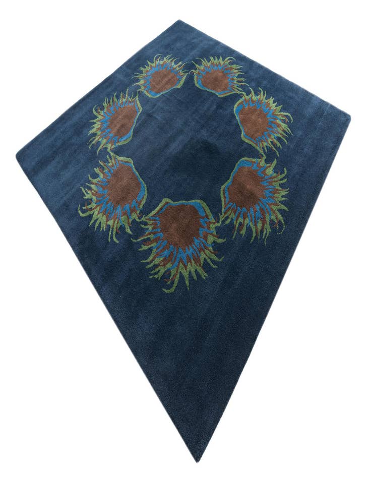 Detail image of  7' 5 x 7' 6 Agra Rug