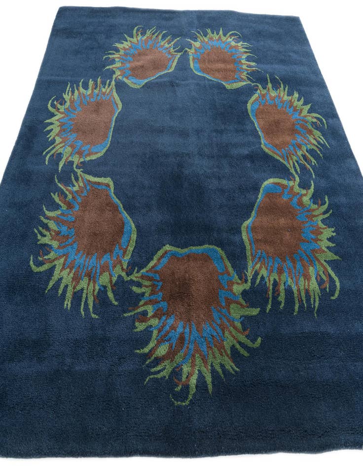 Detail image of  7' 5 x 7' 6 Agra Rug